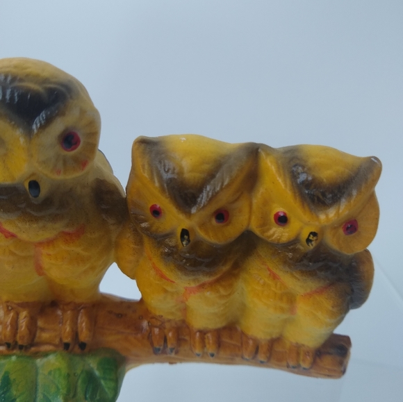 Vintage Ceramic Owl Trio Mother and Babies Perched on Branch. 2.5 inches and 5.5 - Picture 5 of 7